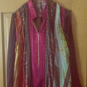 As I’m jofa beautiful suit with a silk jacket/pant